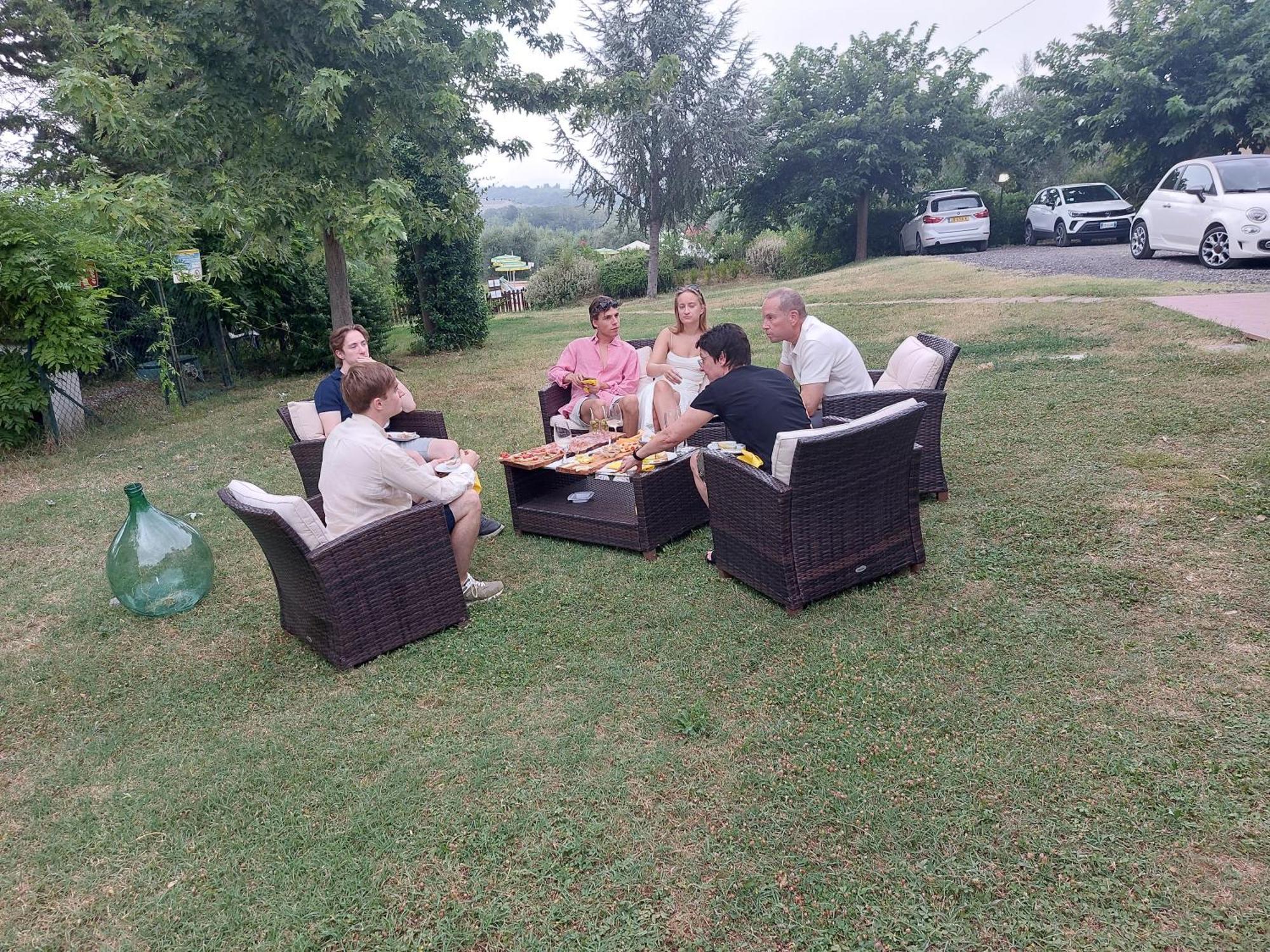 Terricciola Agriturismo Terre Di Toscana מראה חיצוני תמונה