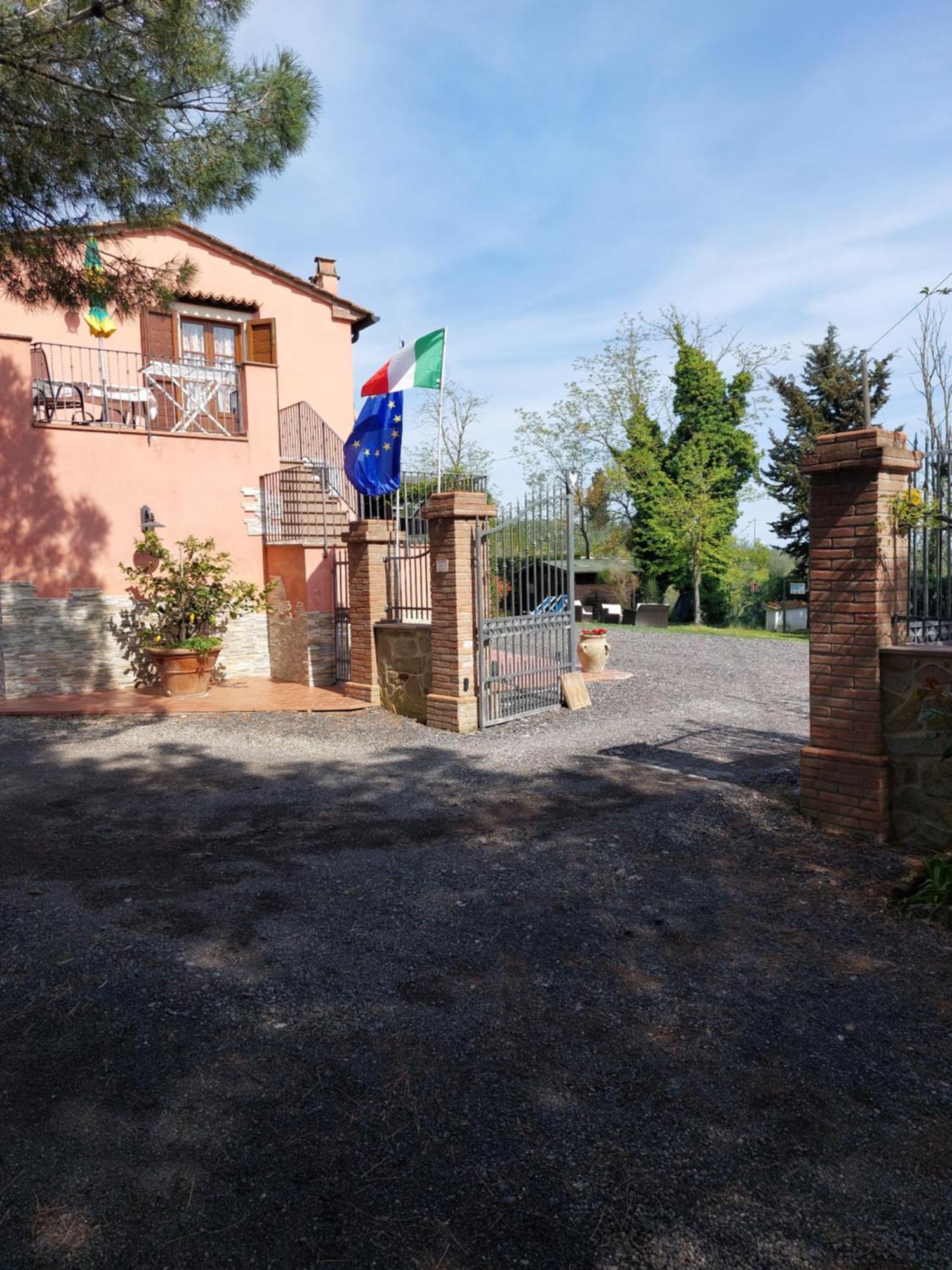 Terricciola Agriturismo Terre Di Toscana מראה חיצוני תמונה