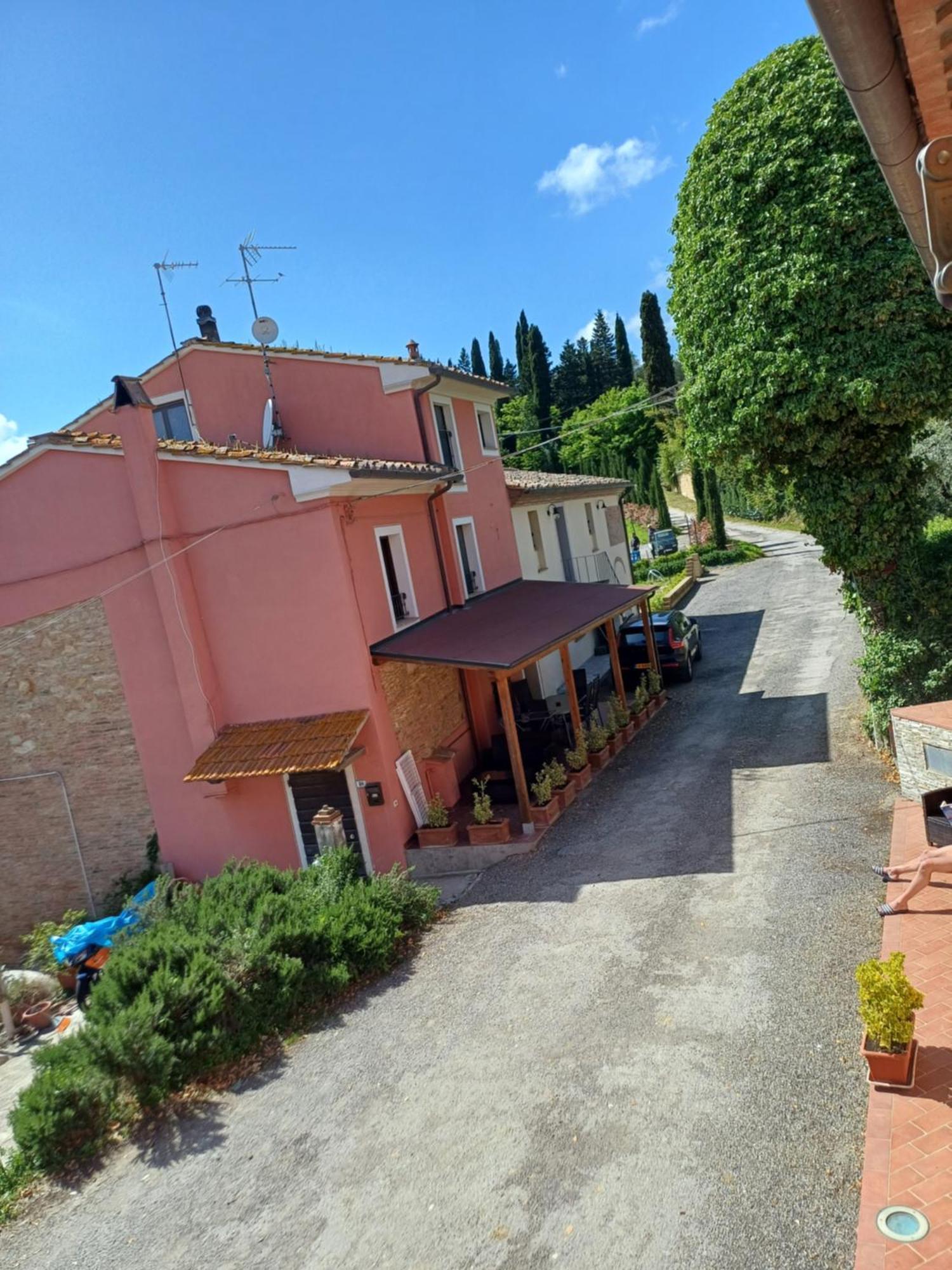 Terricciola Agriturismo Terre Di Toscana מראה חיצוני תמונה