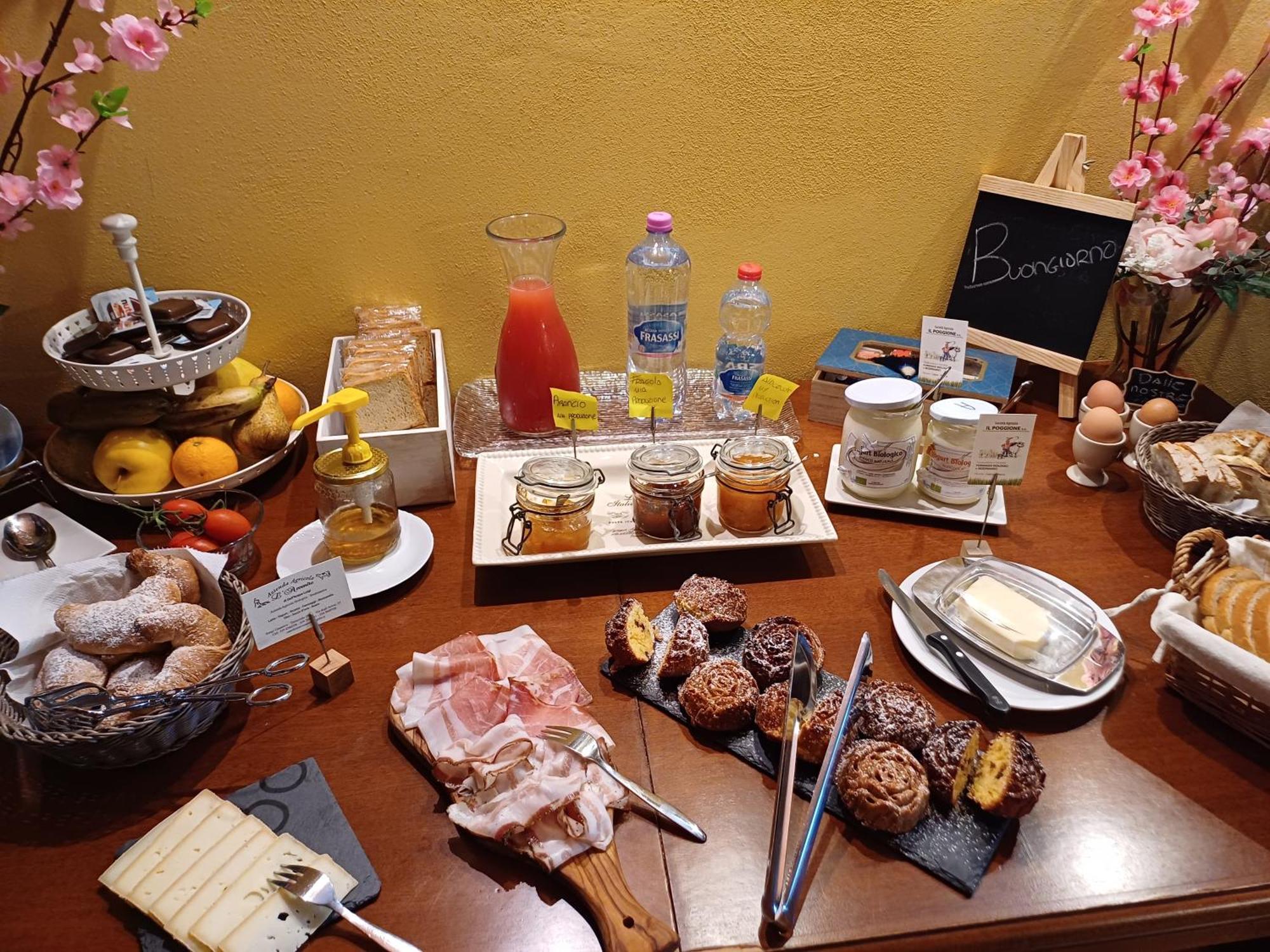 Terricciola Agriturismo Terre Di Toscana מראה חיצוני תמונה